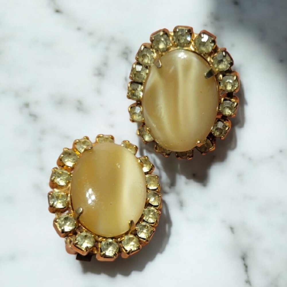 Vintage clip on earrings